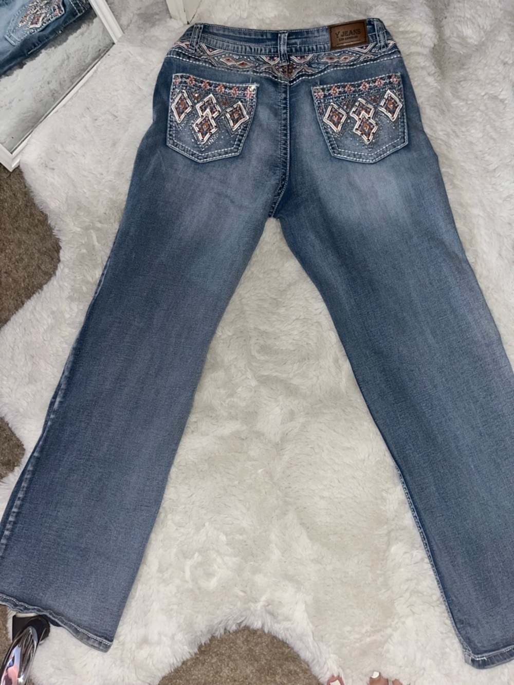 the cutest bootcut bling jeans😍